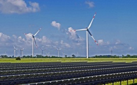 T_Solar-_und_Windkraftanlage_72dpi