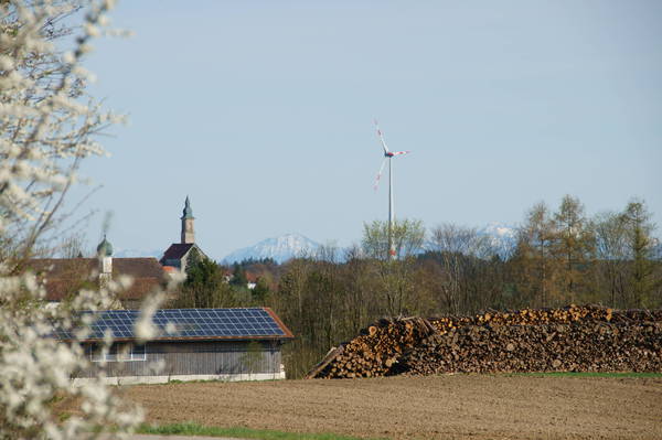 Windrad_Hamberg_(3)_(Copyright_Reinhold_Pelz)_72dpi