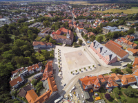 Wolfenbuettel_von_oben_mit_Sicht_auf_den_Schlossplatz_Foto-Stadt_Wolfenbuettel-Christian_Bierwagen-Thorsten_Raedlein_72dpi